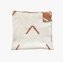 Load image into Gallery viewer, Arrow Blanket, Caramel & Cream