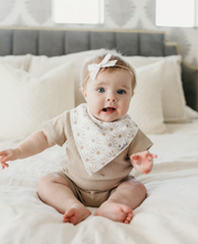 Load image into Gallery viewer, Bliss Bandana Bib Set (4-pack)
