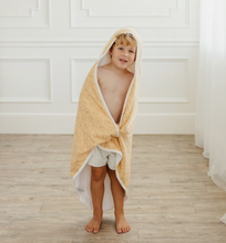 Load image into Gallery viewer, Vance Hooded Towel