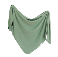 Load image into Gallery viewer, Clover Rib Knit Swaddle