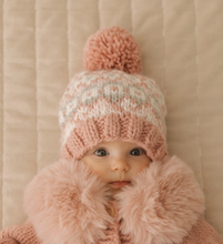 Load image into Gallery viewer, Fairisle Rosy Hat