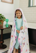 Load image into Gallery viewer, Disney Princess Big Kid Hooded Towel