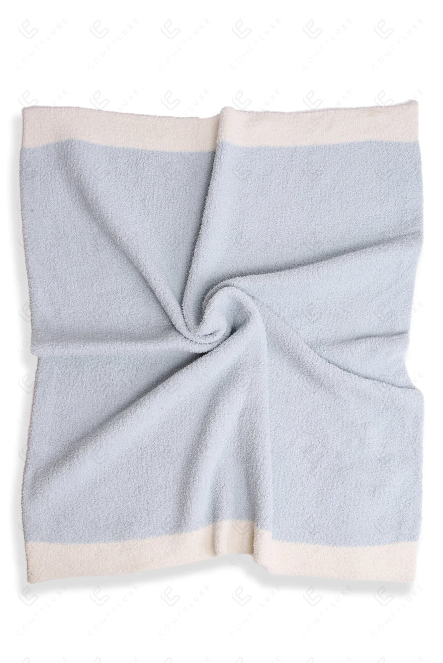 Solid Comfy Luxe Blanket | Blue