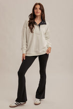 Load image into Gallery viewer, Devin Sweatshirt | Heather Grey

