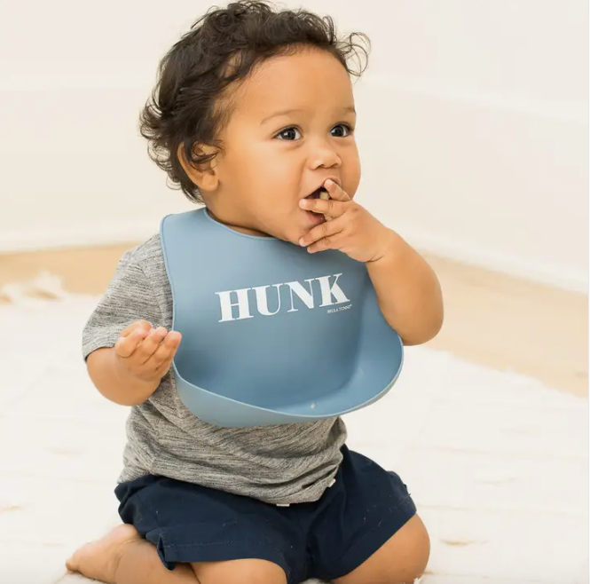 Wonder Bib, HUNK